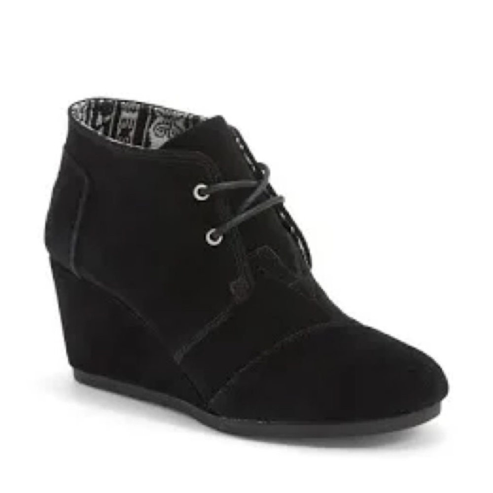 Tom’s black Desert wedge bootie sz 8.5